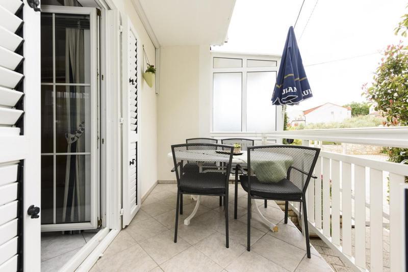 Apartments Luka - Trogir, Marina 150M From The Beach Ngoại thất bức ảnh